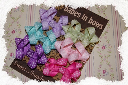 WE SHIP INTERNATIONAL......Set of 6 Dotty Grosgrain Hair Bows...PINK....LIGHT GREEN...AQUA....LAVENDER....HOT PINK....PURPLE...Loopy with a Center Knot..... Adorable Gift for Infant, Baby or Girl