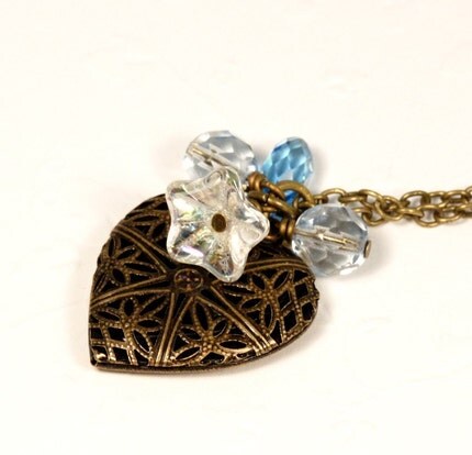 Sweetheart Locket Necklace - Icy Blue