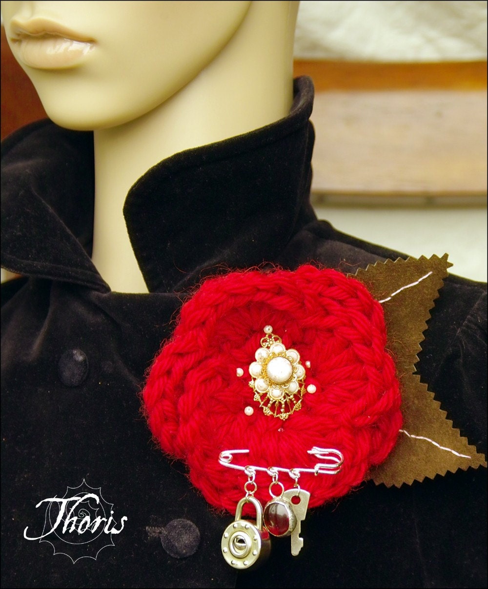 Key to the Rose Garden - Crochet Red Rose Brooch by Thoris Designs on Etsy
