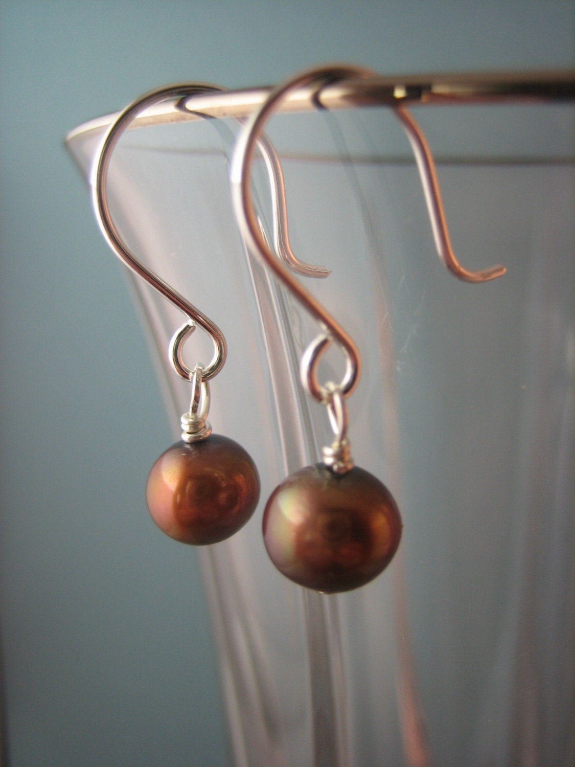 Simplicity - Dark bronze pearl earrings