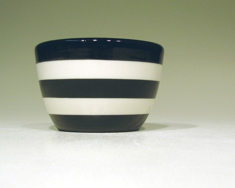 9oz bowl striped (b/w)