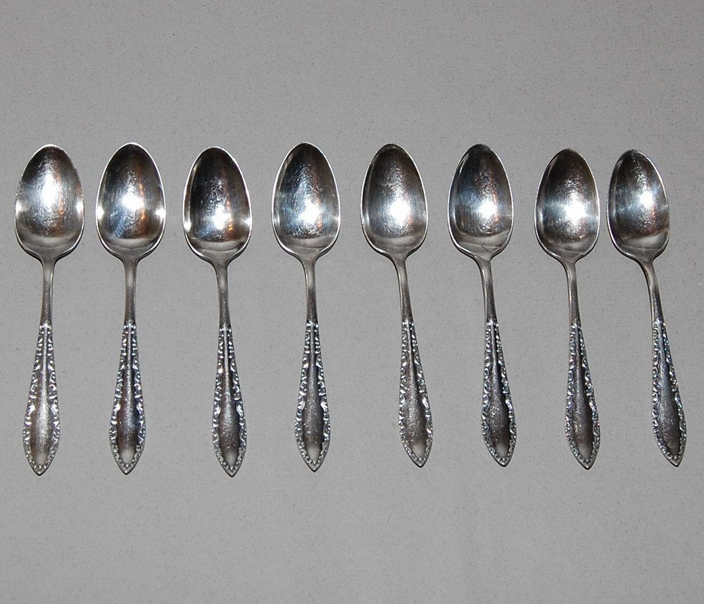 Rogers Bros 1847 Silver Plated Coffee Spoons in Savoy Pattern, Set of 8, circa 1892