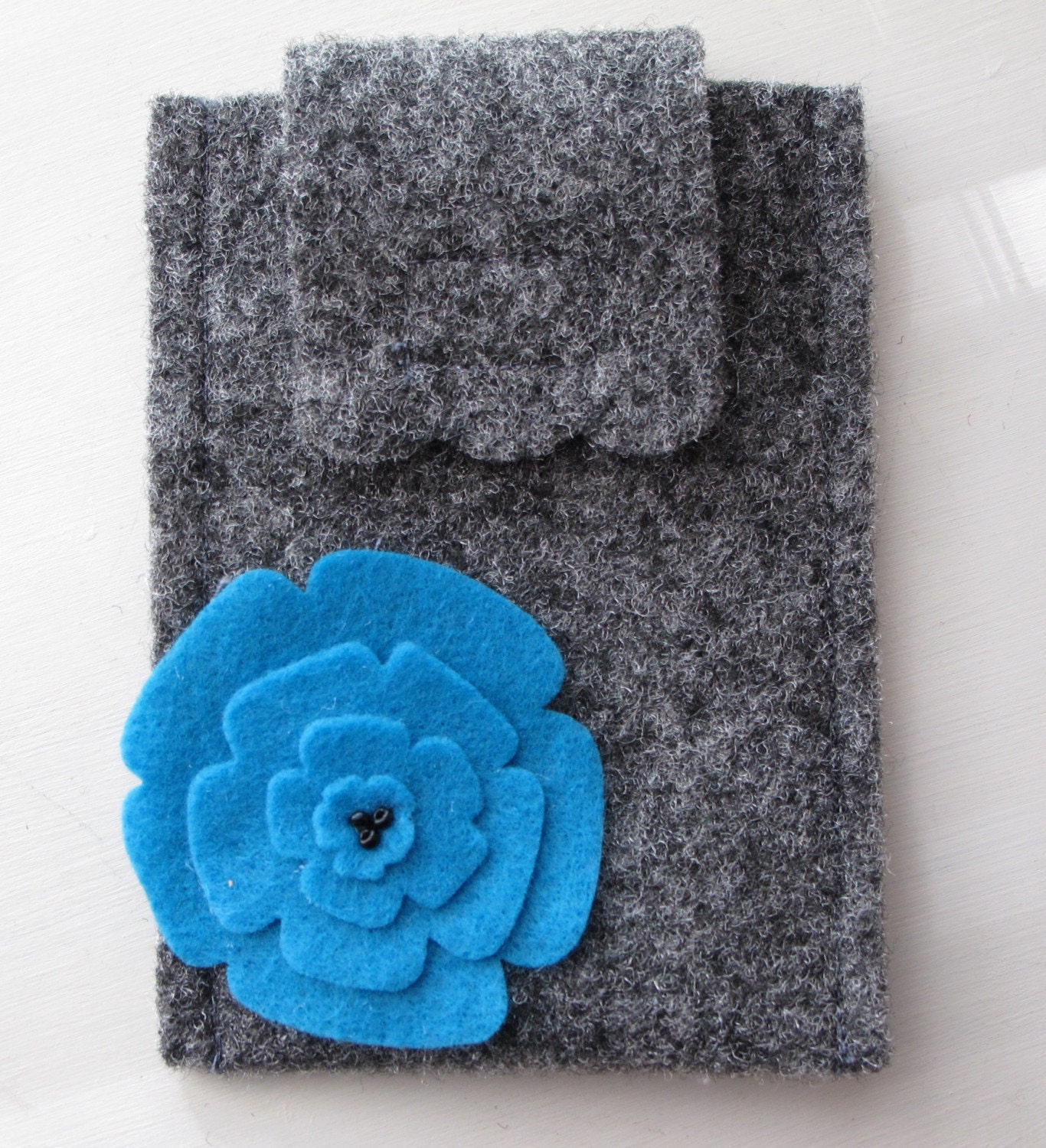 Grey Felt IPhone Cell Phone Camera Gadget Case with Turquoise Felt Flower