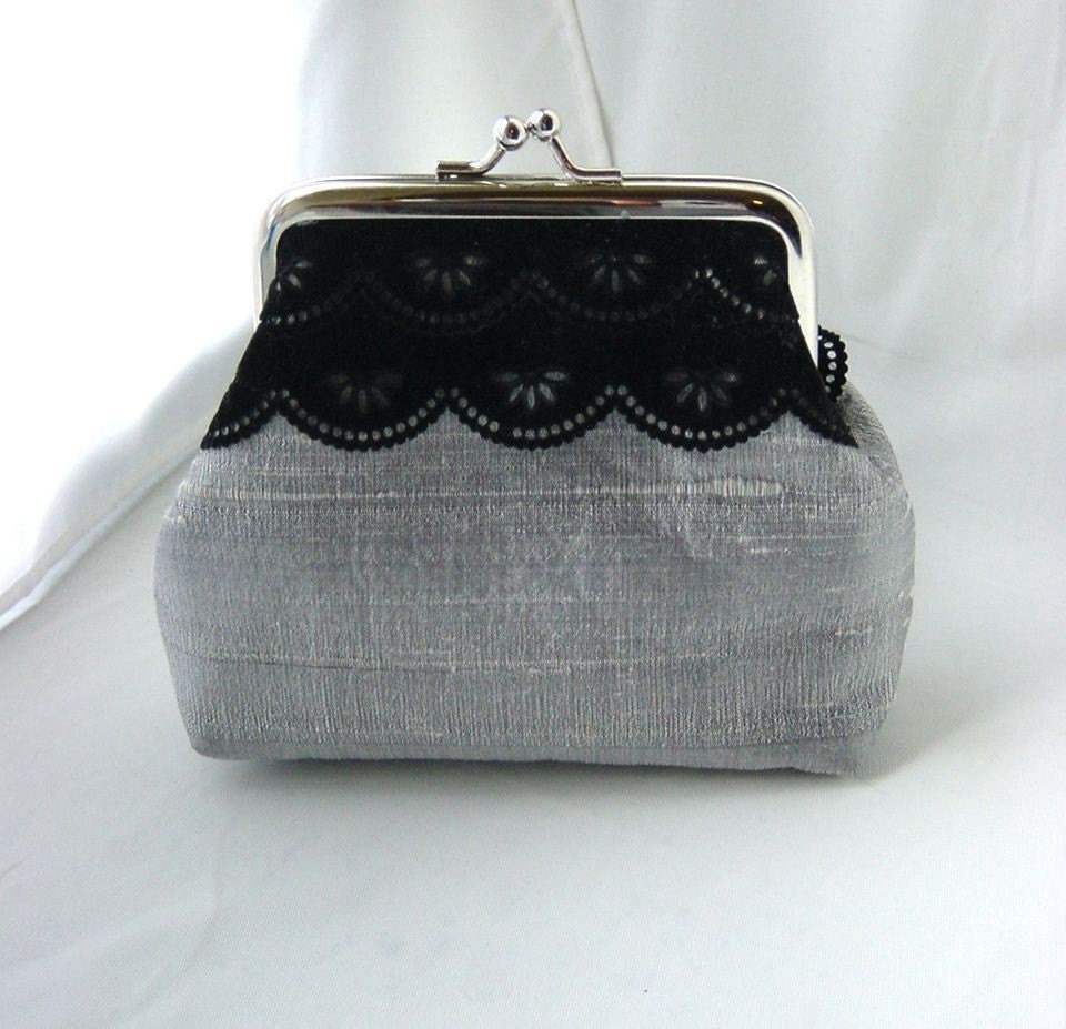 Mini Madison - coin purse lined in pale rose silk
