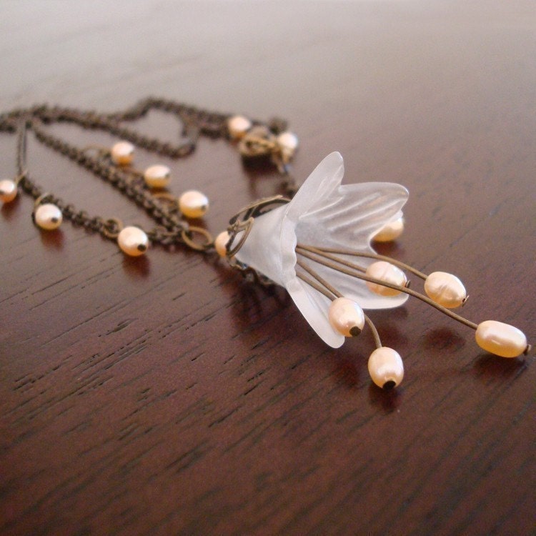 Free Shipping - Romancing Necklace