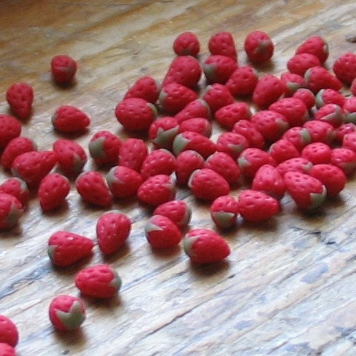 Set of 6 Mini Strawberries