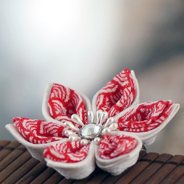 Pearl Dragon - Kanzashi Flower Hair Clip