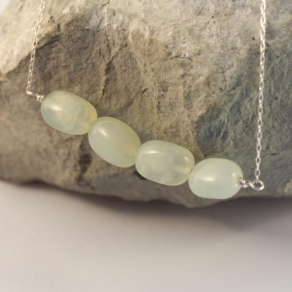 Delicate jade and silver necklace