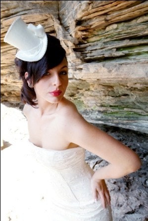 Ivory Bridal Mini Top Hat