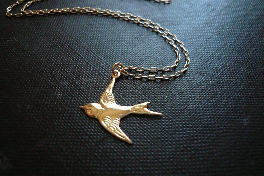 Gold Sparrow Necklace in Gold Filled