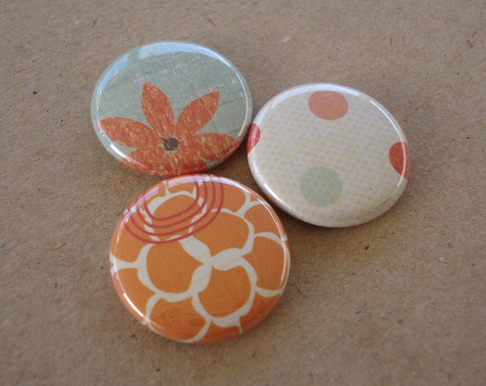 3 Pack of Buttons