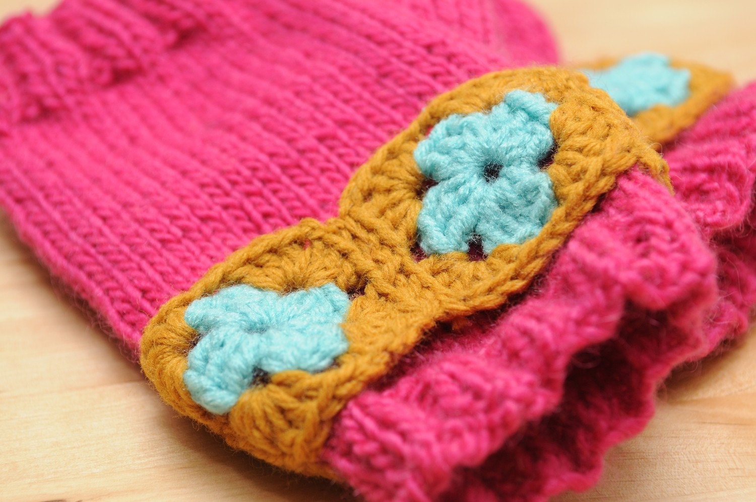 FreeHand Fingerless Mitts with Granny Square Wristband Winnie Style