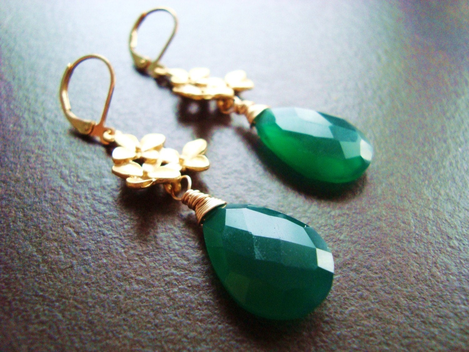 Emerald Beauties - Gold Daisy Posts