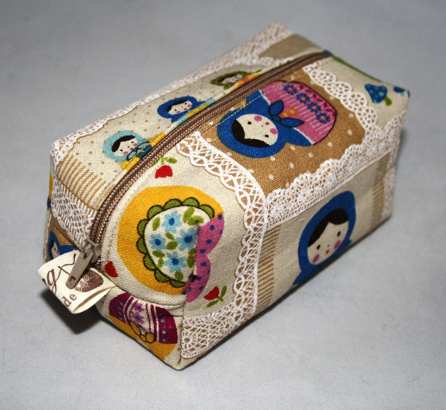 Russian Doll Print Sewing Makeup Cosmetics Cube Bag