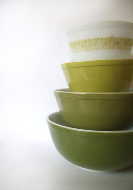 Vintage Pyrex Green Verde Nesting Mixing Bowls - Square Flower - Set of 4 -1960's
