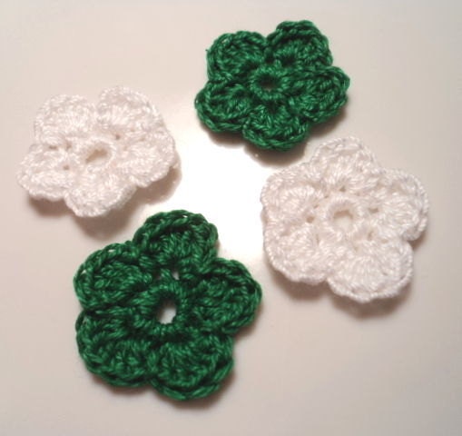 Christmas Crochet 5 petal Flowers in Green and White