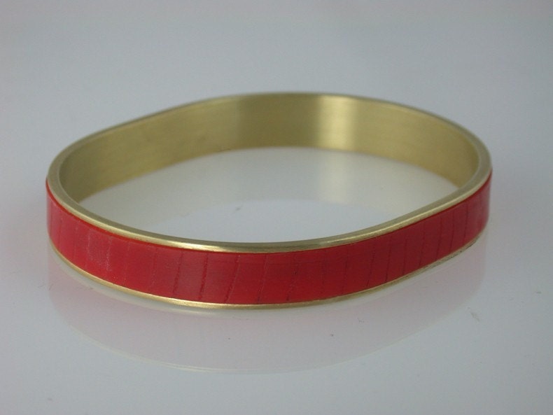 Medium Oval Channel Bracelet - Red