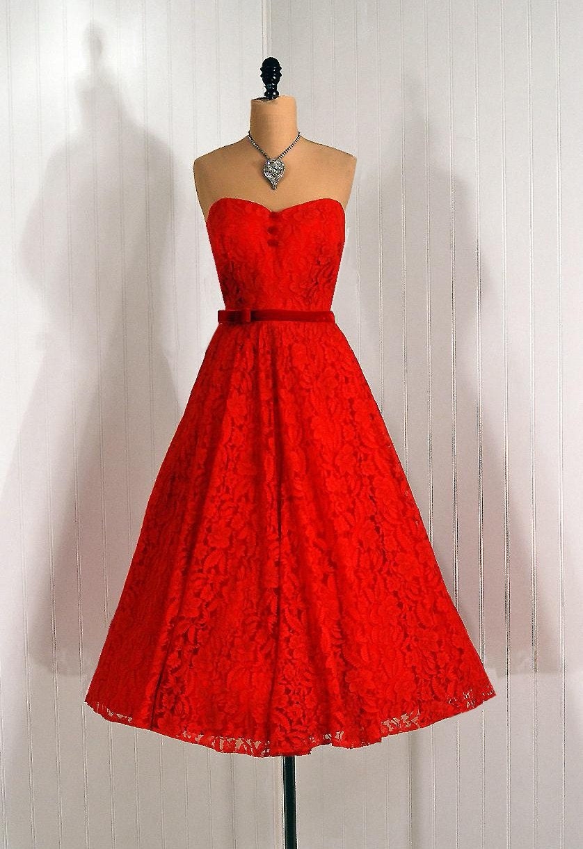 1950's Vintage Fiery Ruby-Red Strapless Sweetheart Chantilly-Lace Couture Rockabilly Princess Velvet-Bow Bombshell Circle-Skirt Holiday Wedding Party Prom Evening Cocktail Dress