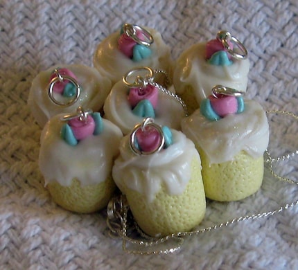 Vanilla Glazed Petits Fours with Rose and Leaf Topping Necklace / Pendant