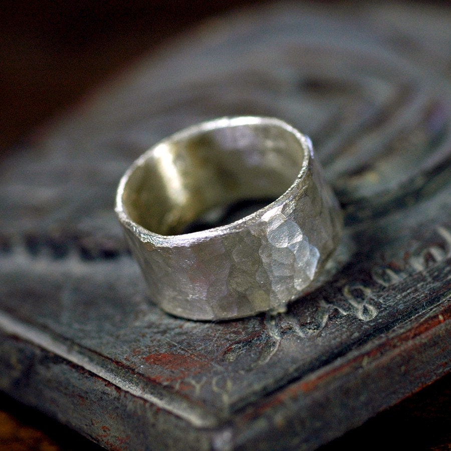  with a hand hammered texture for a by thebeadgirl woman ring wedding