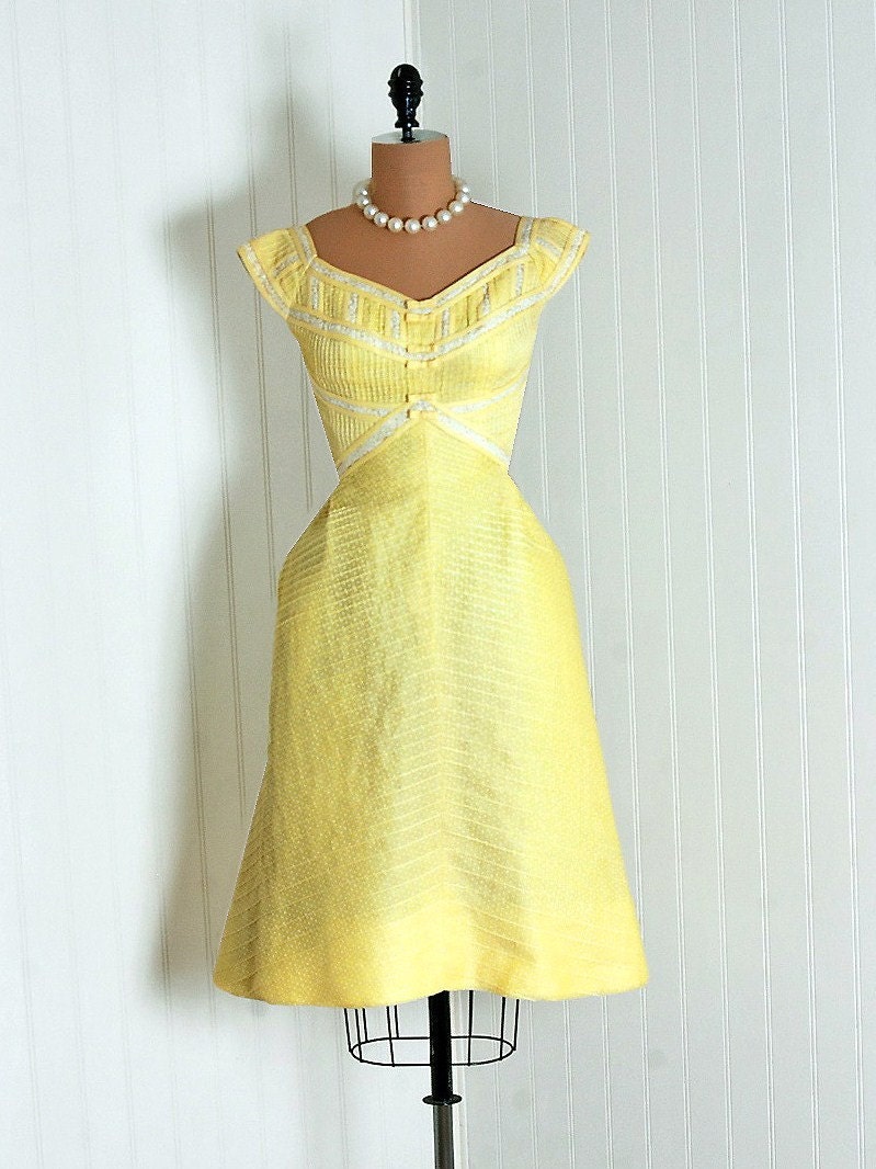 1950's Vintage Lemon-Yellow Pintuck Polka-Dot Print Cotton and White-Lace Couture Cap-Sleeve Sweetheart Bow-Tie Plunge Nipped-Waist Rockabilly Ballerina-Cupcake Princess Back-Pleated Garden Wedding Formal Cocktail Party Sun Dress