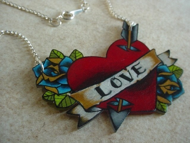 cupids lover heart with roses necklace