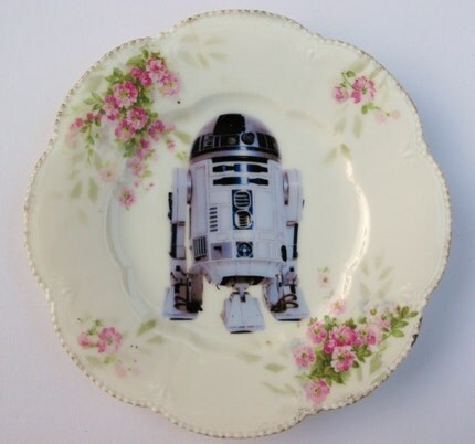 R2-D2 Portrait Plate - Altered Antique Plate