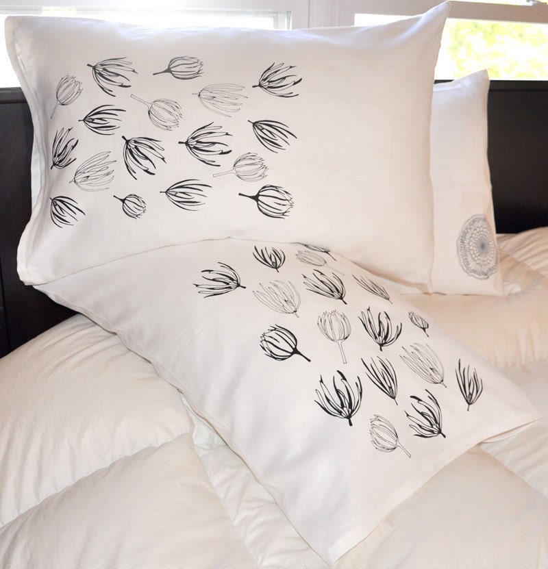 Daisy Standard Pillowcases (pair)