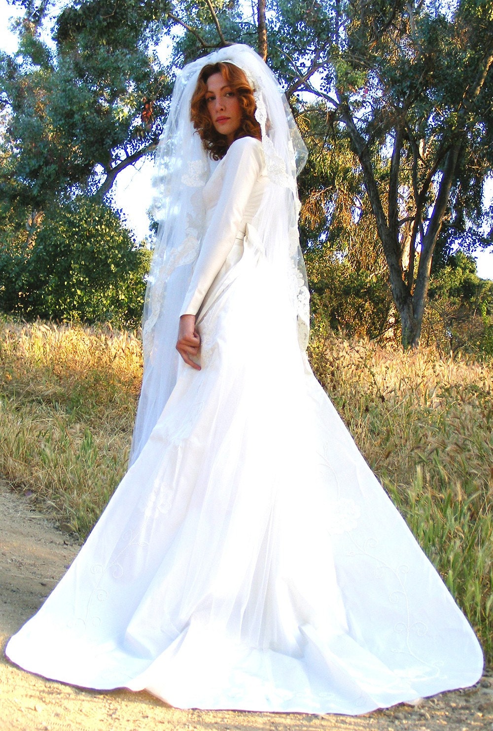 Jackie O Wedding Dress by TavinShop on Etsy