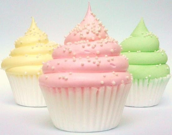 Candy Cakes mini cupcake bath bomb set of three In SUMMER LOVE