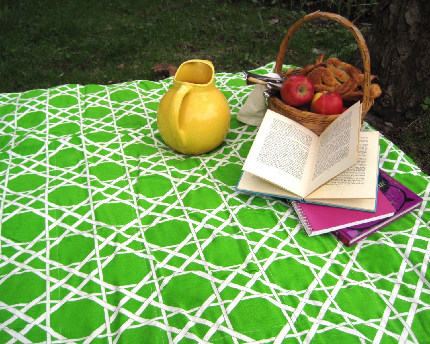 As seen on the cover of Detroit Home Magazine / upcycled vintage picnic blanket / eco friendly in green garden trellis (last 1)
