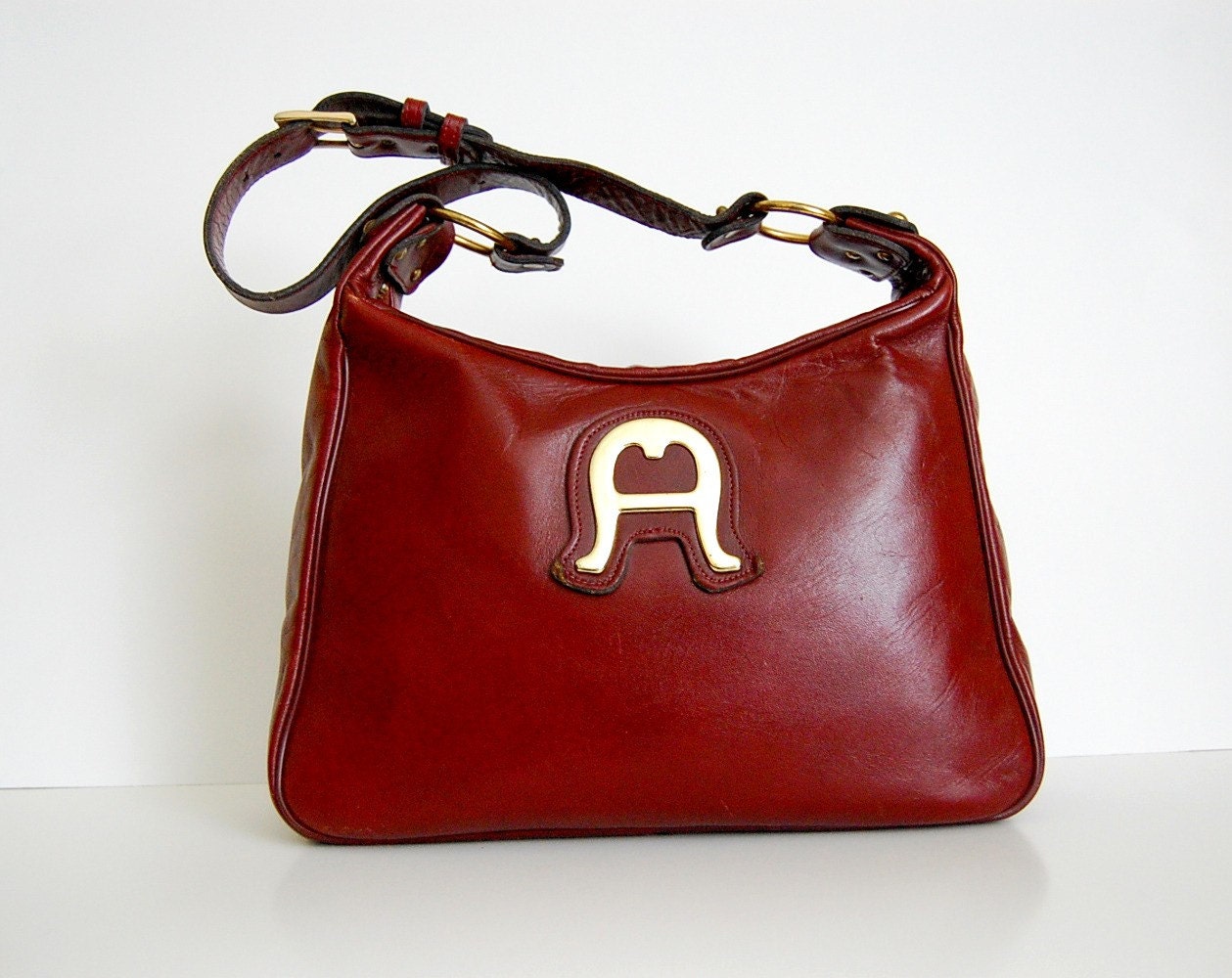 Vintage 1960s Etienne Aigner SADDLE Handbag
