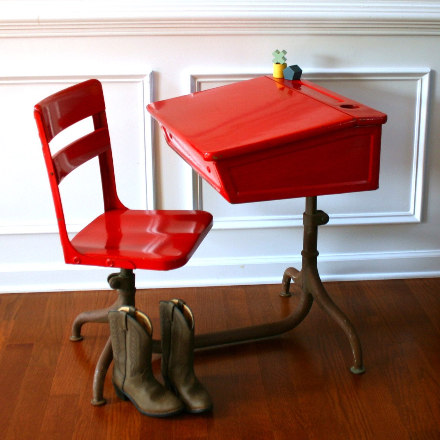 Inspired Learning. Vintage School Desk and Chair. Metal. Wooden. Fire Engine Red Elementary. Vintage Antiques by Rhapsody Attic on Etsy.