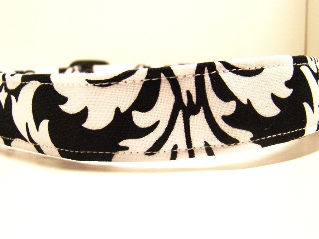 Black and White Damask - Adjustable Dog Collar - Sizes XS to XL Available