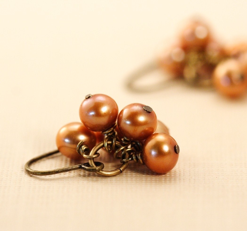 Little Bunches of Pearls Earrings - Bronze Brown