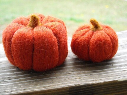 Felted Knick-Knack Pumpkins - set of 2