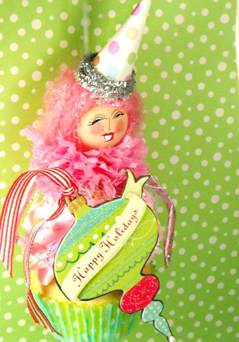 Happy Holidays from Miss Cupcakes the Party Pixie