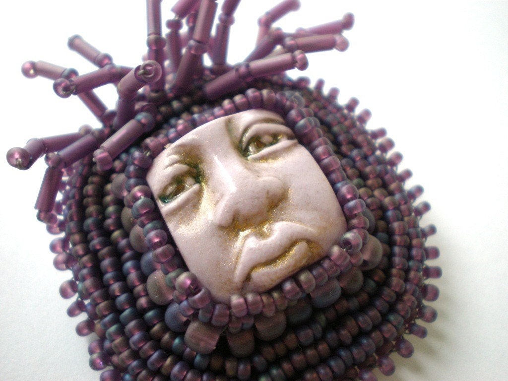 Personality Plus beaded brooch or pendant