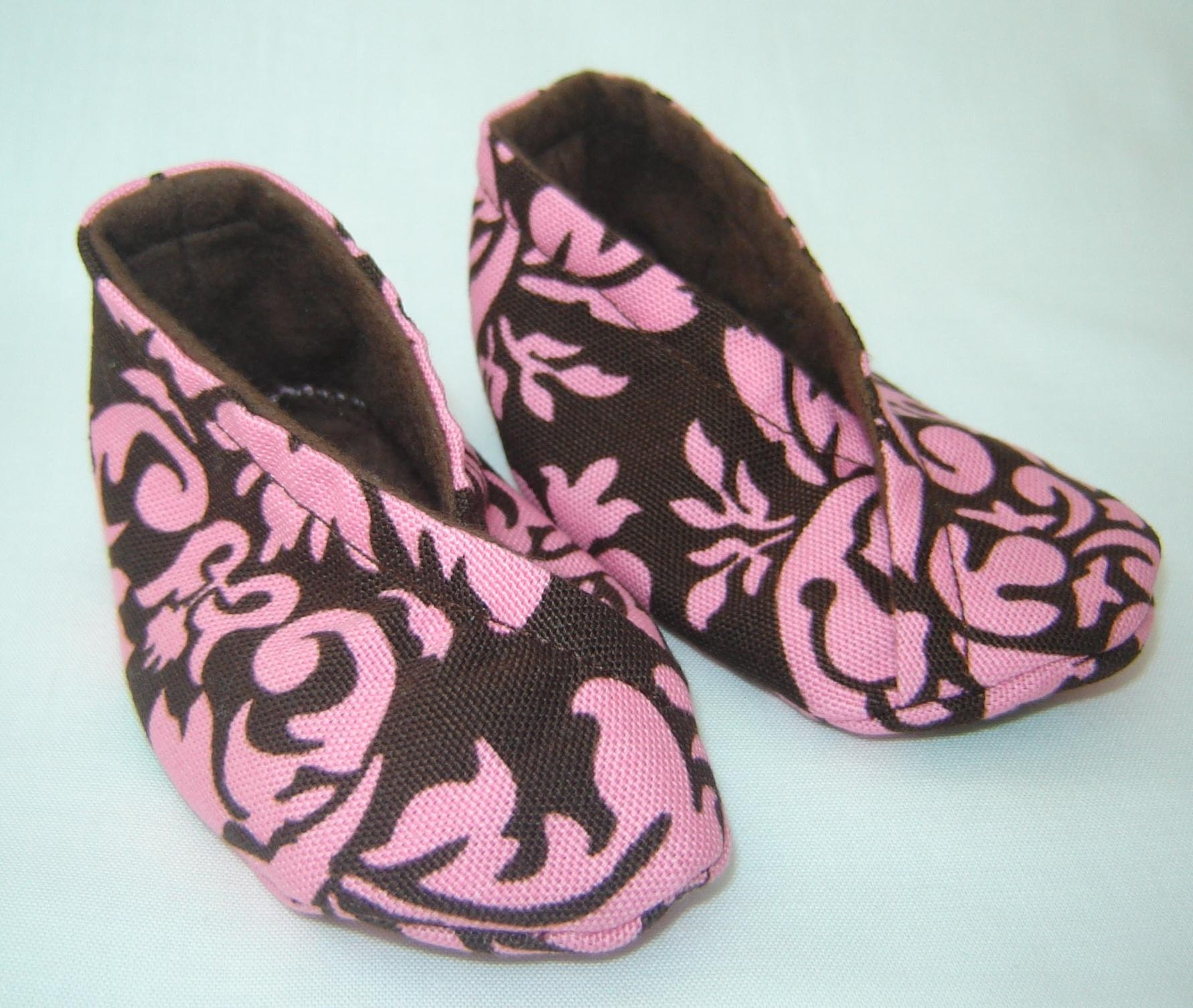 Kimono Baby Slippers - Pink Brown Damask