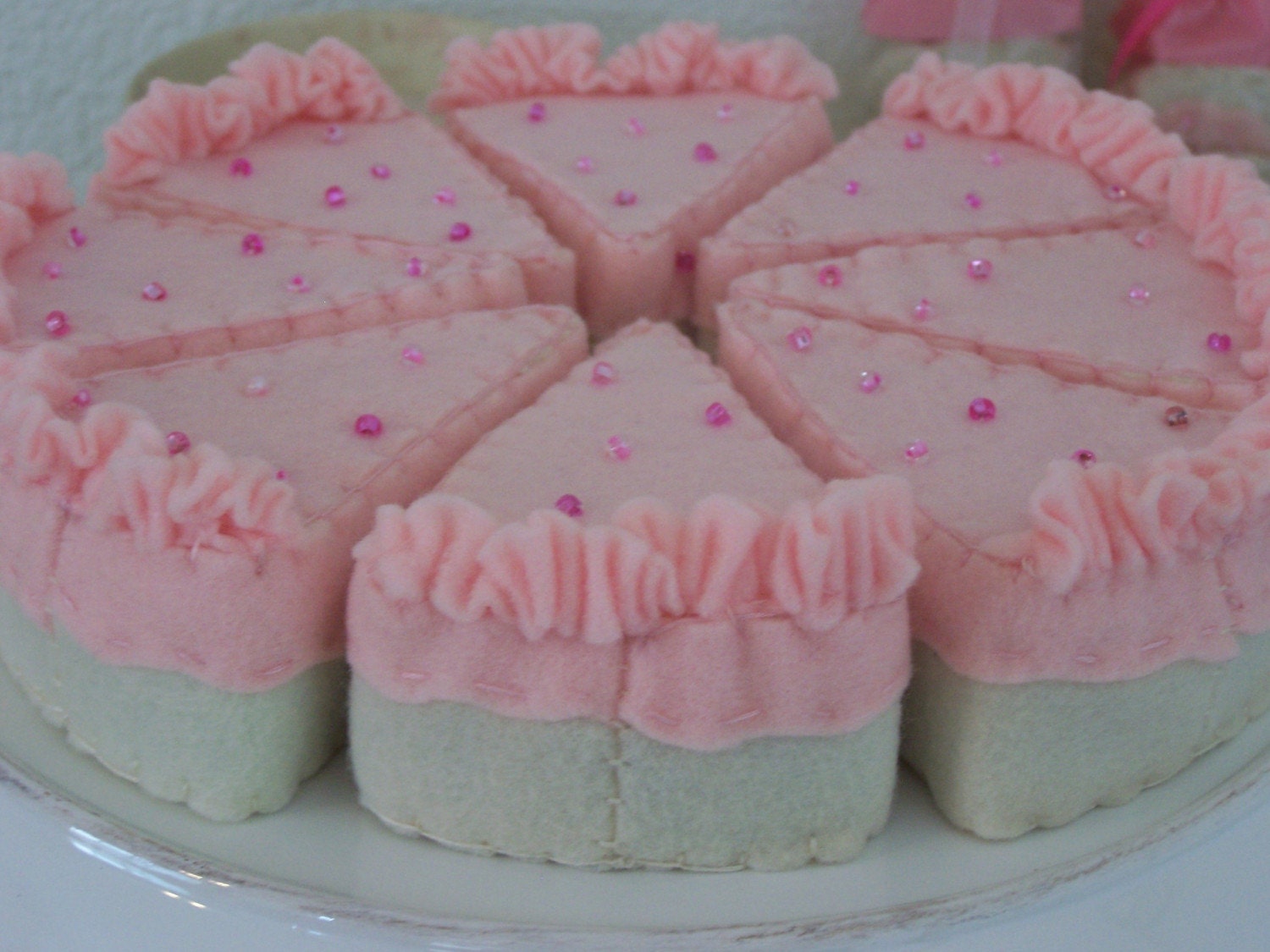 Felt Food - Perfectly Pink Cake