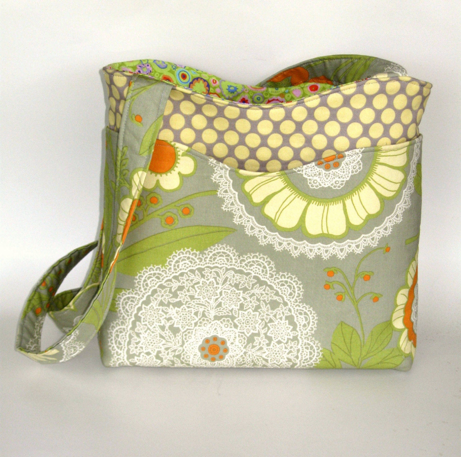 Classic Amy Butler. Handmade shoulder purse. Amy Butler, Kaffe Fassett fabrics. Pockets.