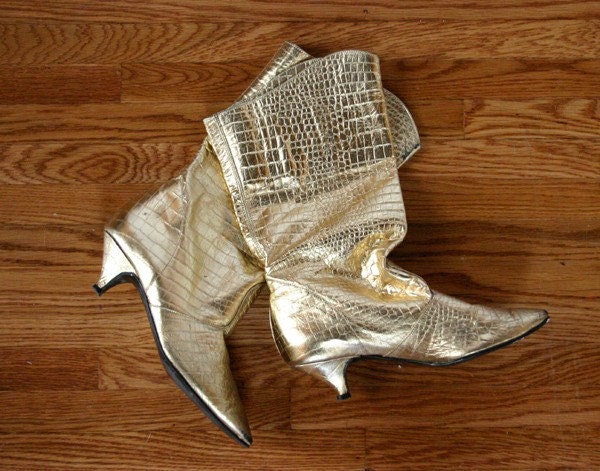 Vintage 80's New Wave Glam Gold Lame Faux Snakeskin Kitten Heel Boots 6
