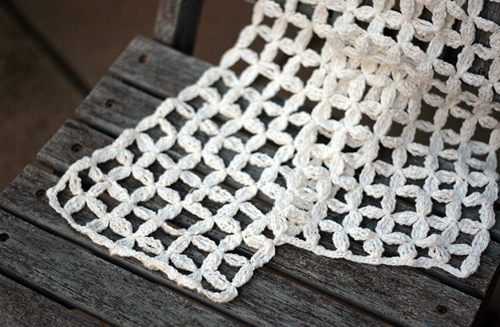 White linen/cotton crochet scarf