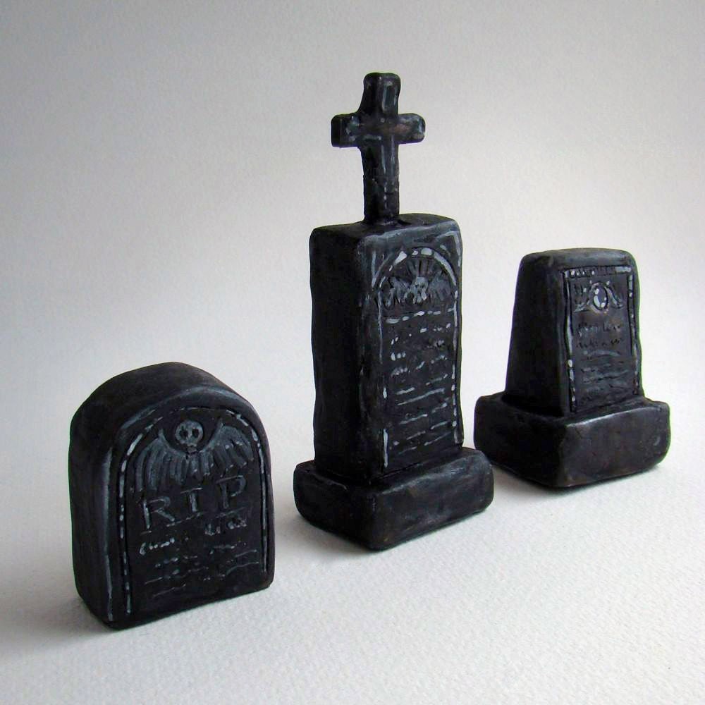 Mini Graveyard -Three spooky hand sculpted and painted gravestones-