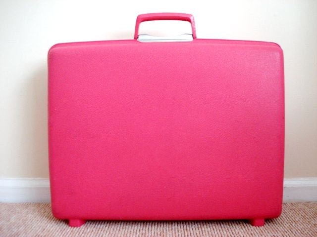Vintage 1960s Twiggy WEEKEND Suitcase