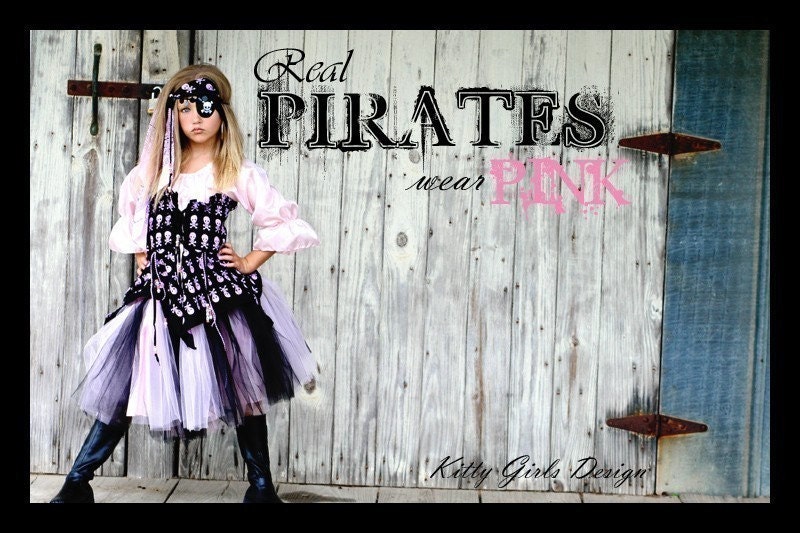REAL PIRATES WEAR PINK COSTUME 
