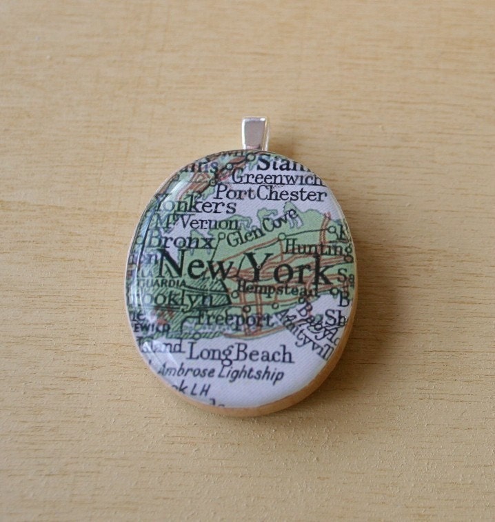 NEW YORK Map Pendant