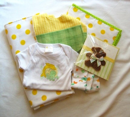 Lemon Lime Baby Gift Set 7 pieces