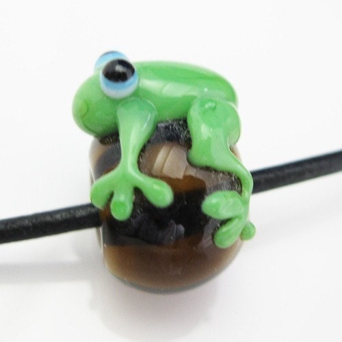 Lampwork bead - Pandora style - Frog - 305100 (20mm by 18mm )