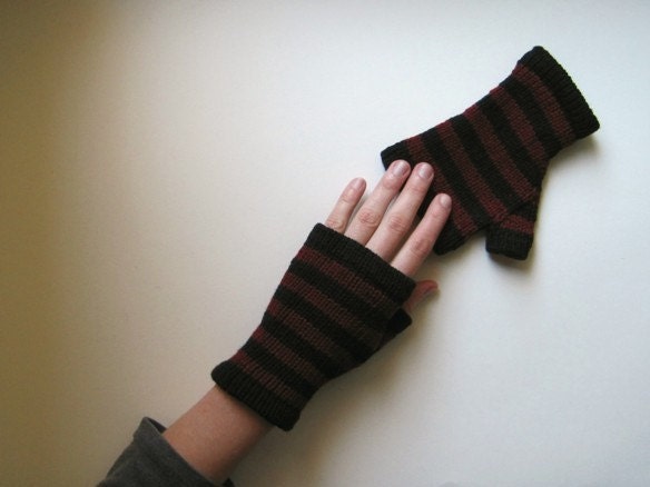 LINEN Black and Crimson  Fingerless Gloves